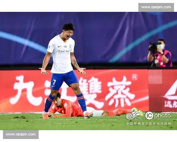 鲁能与广州恒大巅峰对决回顾中超经典对抗与王朝碰撞全景解析 鲁能与广州恒大巅峰对决回顾中超经典对抗与王朝碰撞全景解析